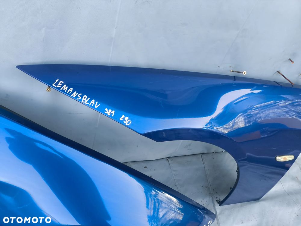 BMW E90 E91 BŁOTNIK PRAWY PRZEDNI 381 LEMANSBLAU - 5