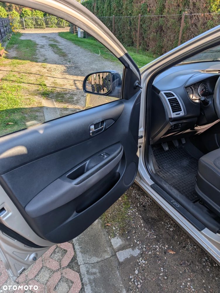 Hyundai i20 - 16