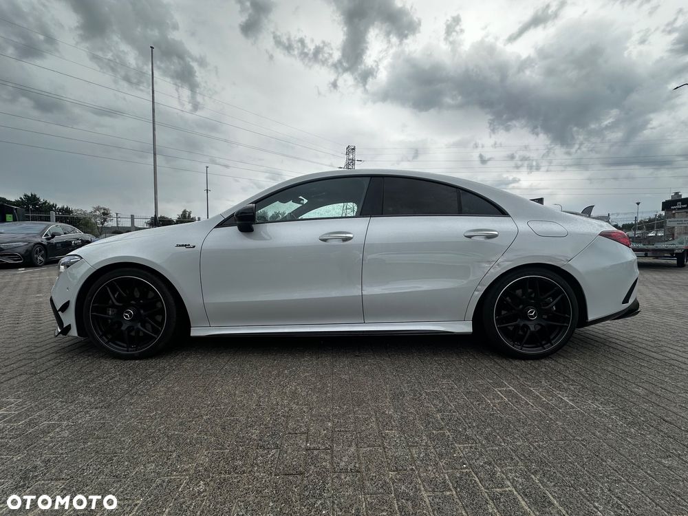 Mercedes-Benz CLA AMG 45 4Matic 7G-DCT - 3