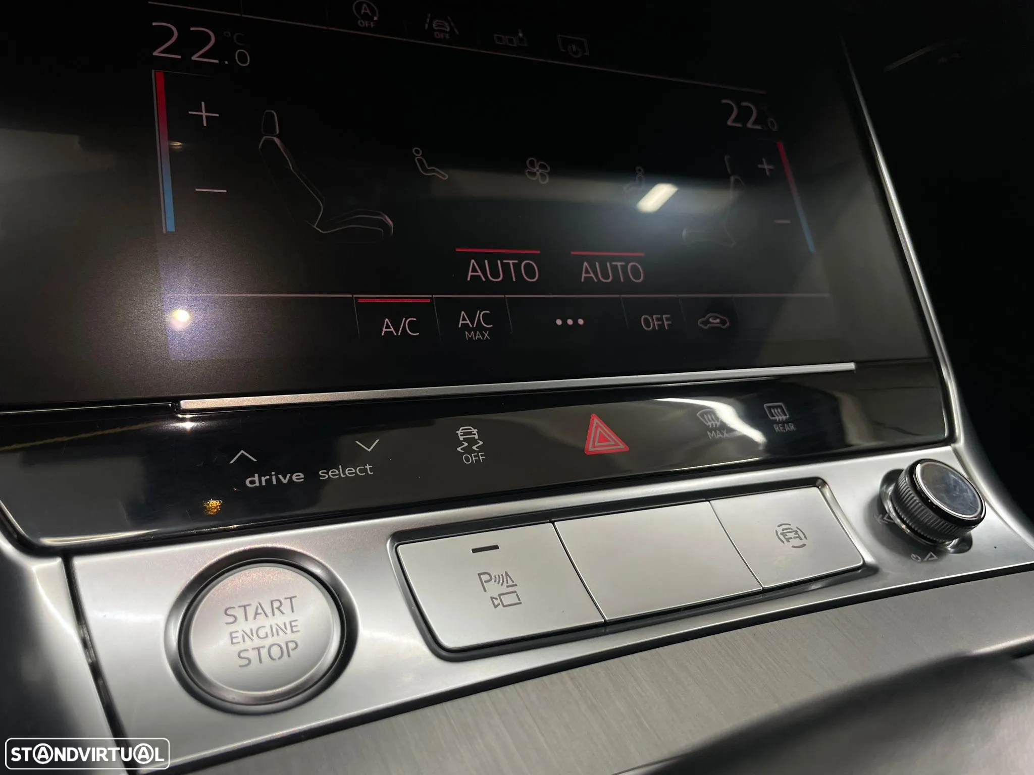 Audi A6 Avant 40 TDI quattro S tronic S line - 26