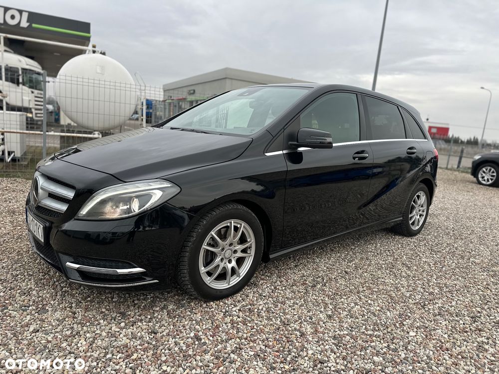 Mercedes-Benz Klasa B 200 7G-DCT UrbanStyle Edition - 2