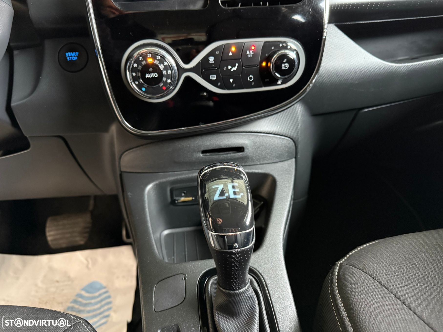 Renault Zoe - 21