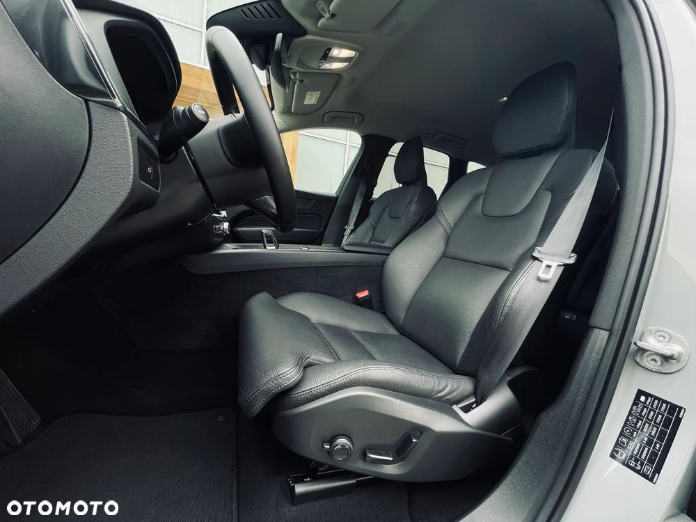 Volvo XC 60 - 22