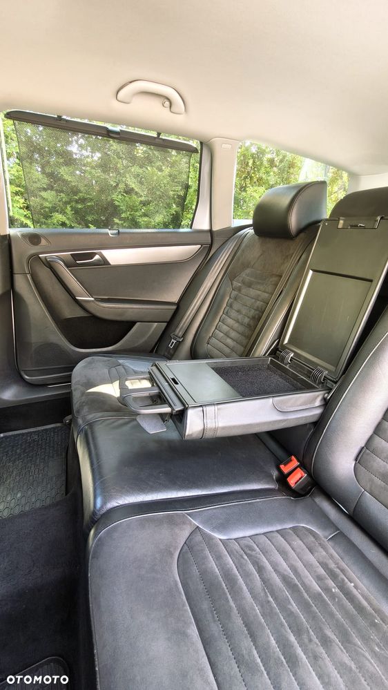 Volkswagen Passat 2.0 TDI Highline R-Style DSG - 16