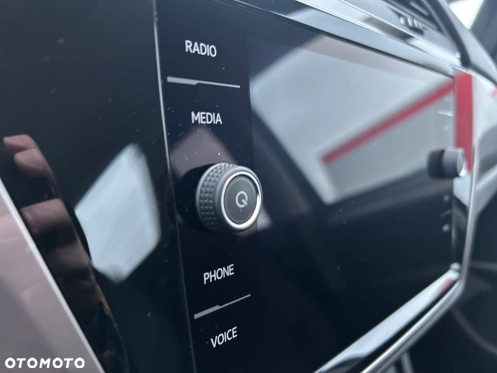 Volkswagen Touran 1.5 TSI EVO Trendline - 22