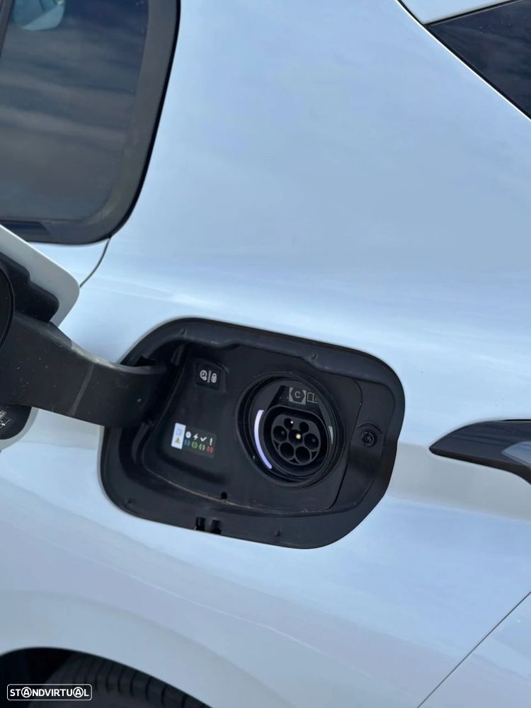 Peugeot 308 1.6 Hybrid Allure e-EAT8 - 18