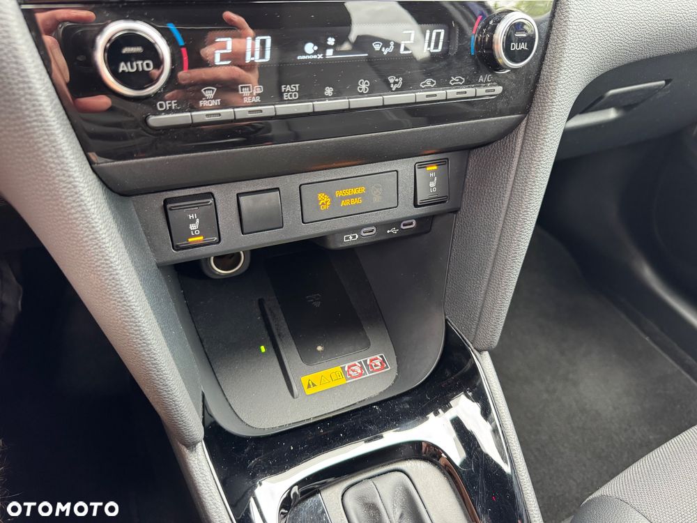 Toyota Yaris Cross Hybrid 1.5 Executive - 37