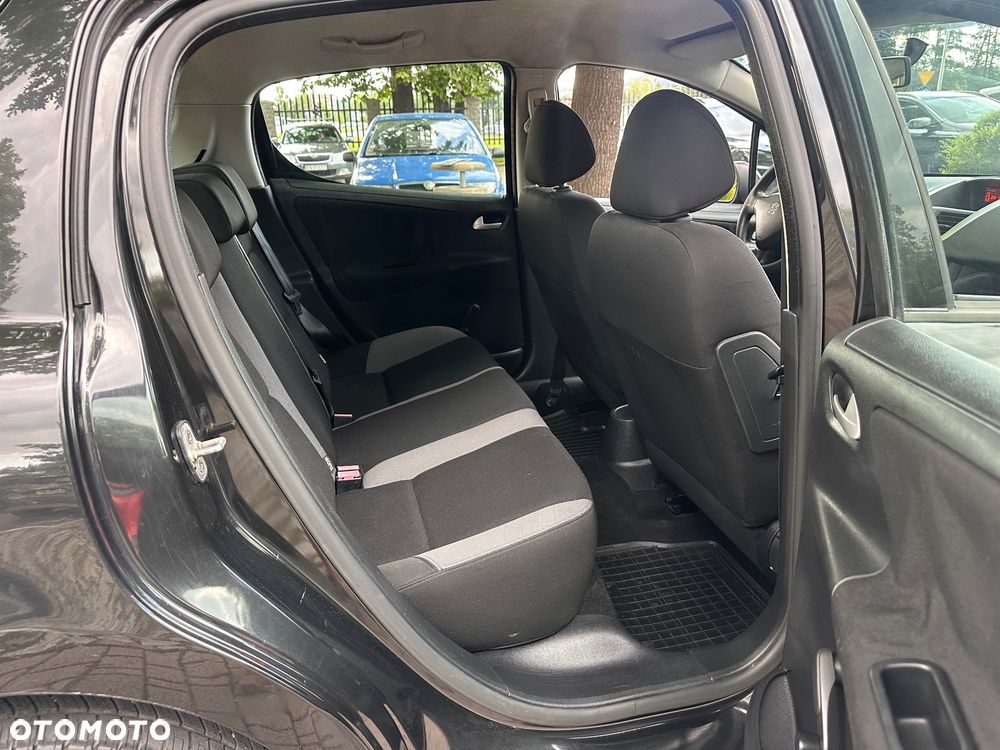 Peugeot 207 95 VTi Family - 23