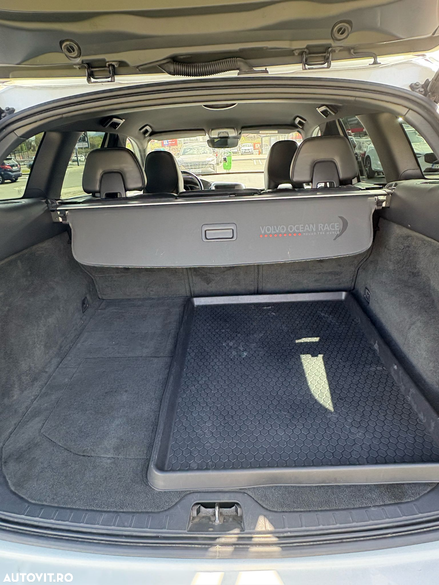 Volvo XC 60 D4 AWD Geartronic Ocean Race - 22