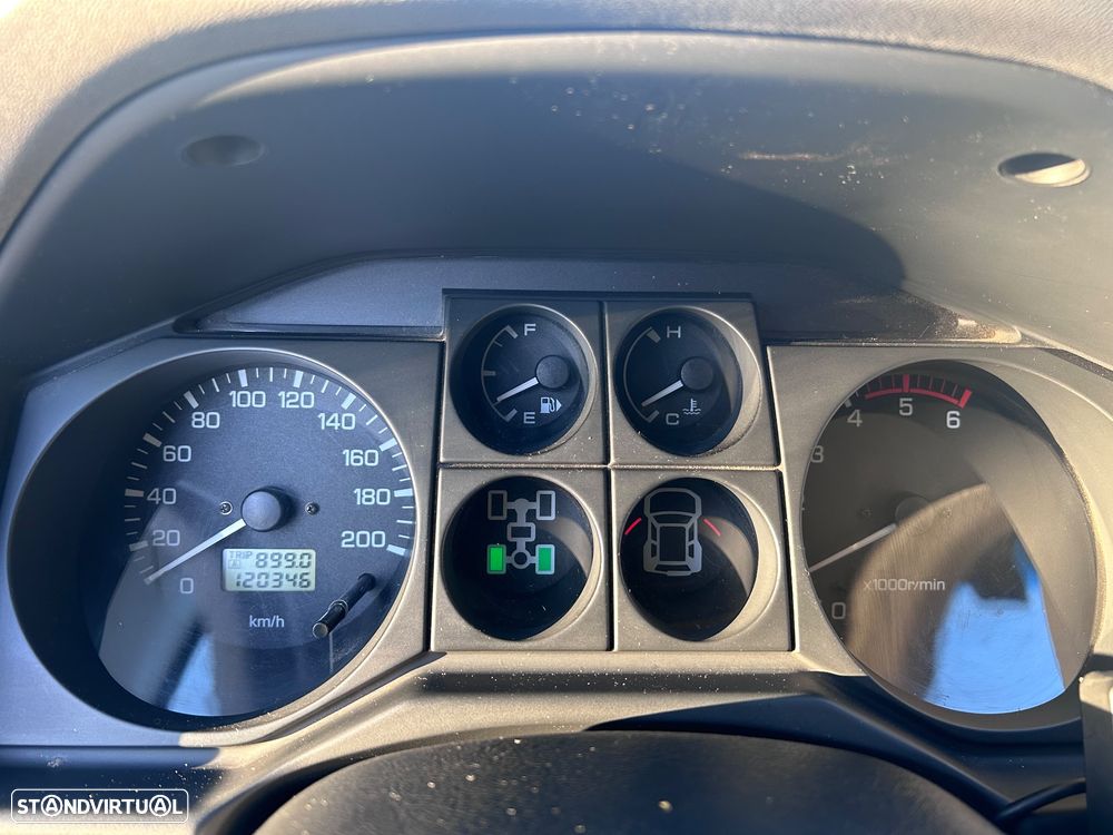 Mitsubishi Pajero 3.2 DI-D GLS - 16