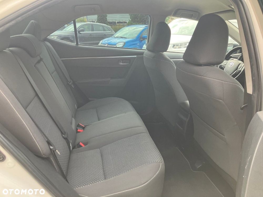 Toyota Corolla 1.4 D-4D Comfort - 24