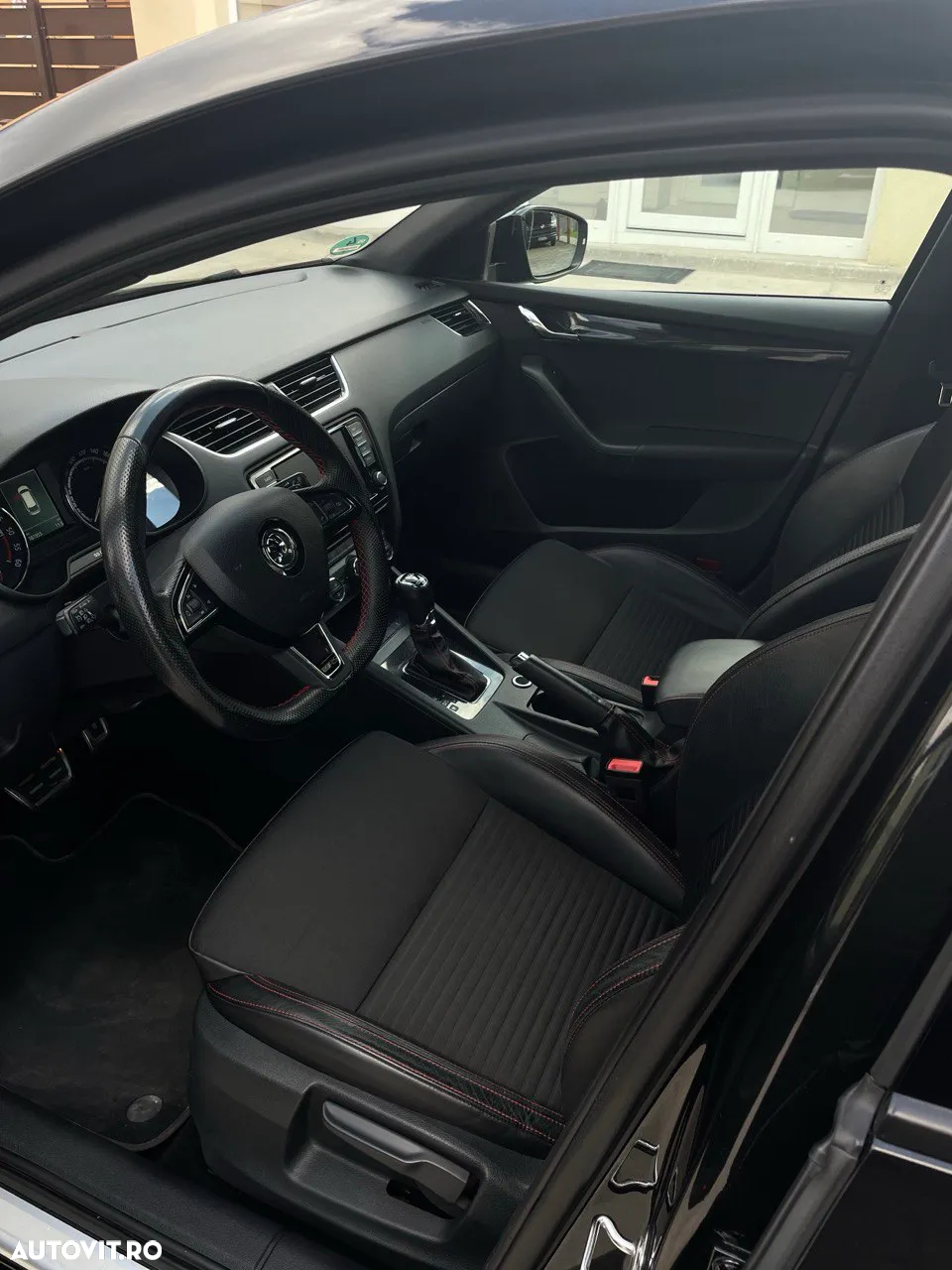 Skoda Octavia 2.0 TDI RS DSG - 10