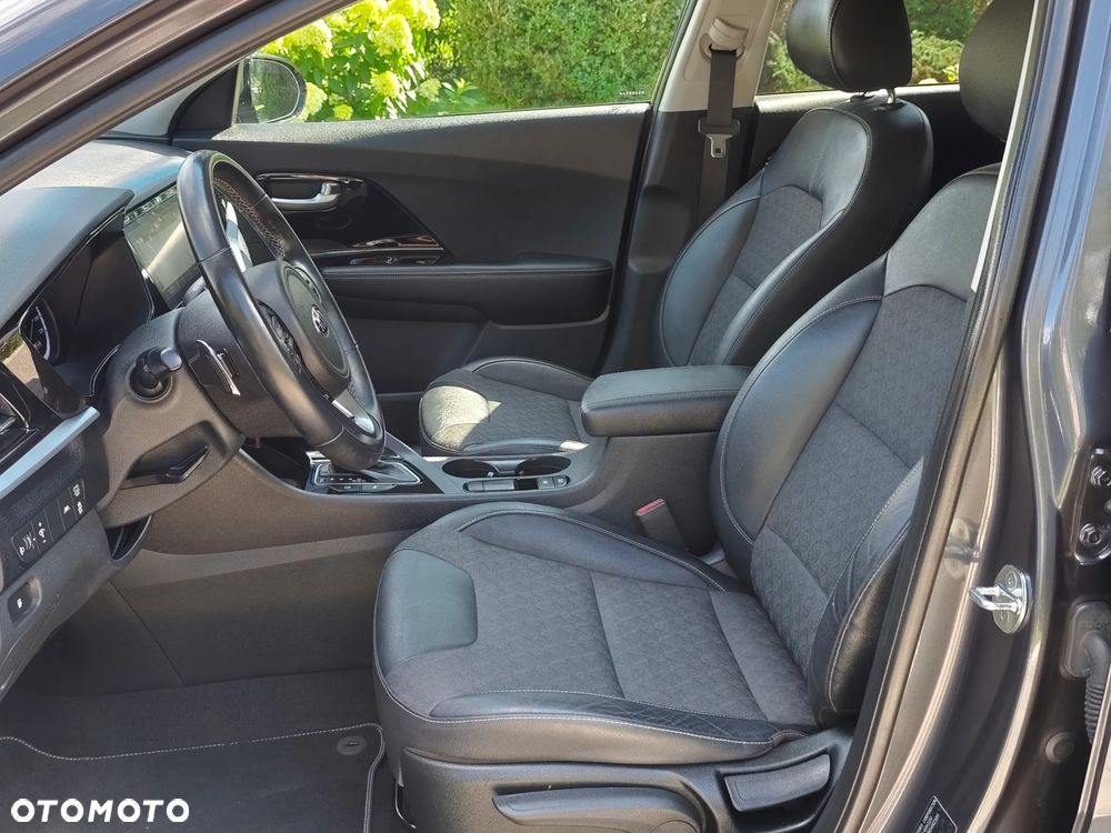 Kia Niro 1.6 GDI HEV 2WD OPF Vision - 28