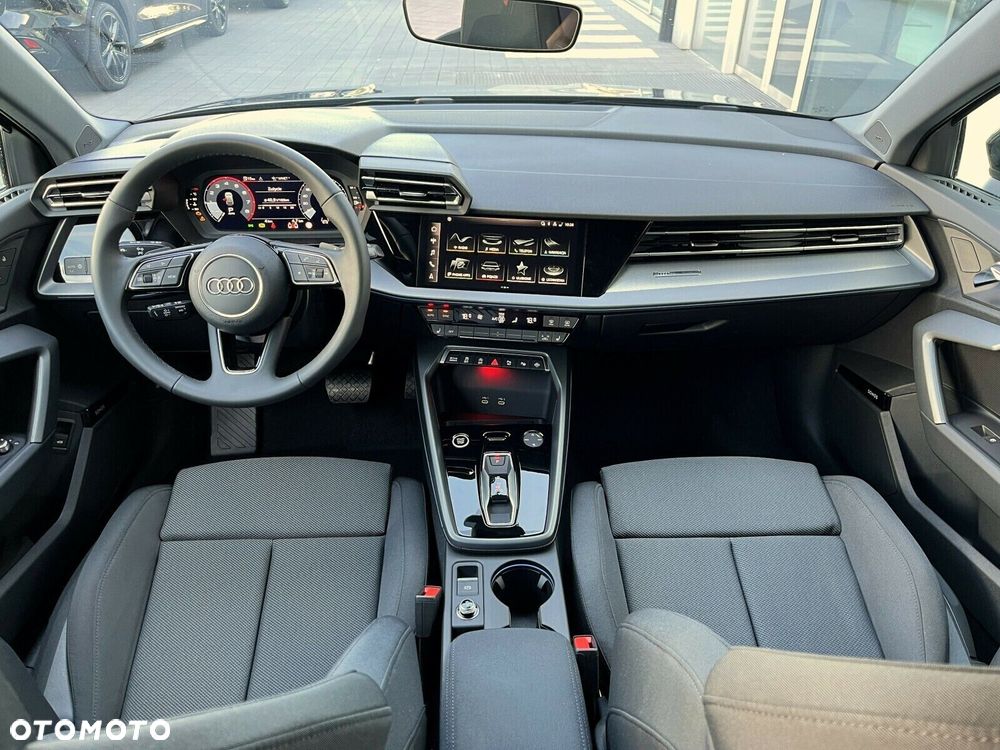 Audi A3 Sportback - 16