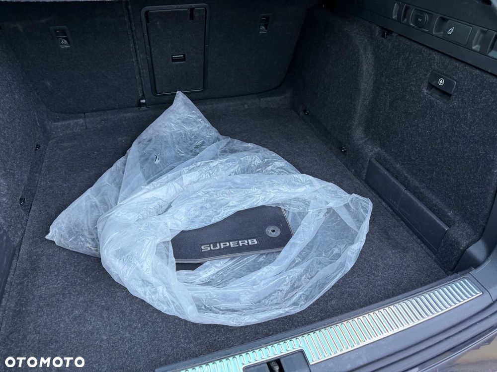 Skoda Superb 2.0 TDI Style - 15