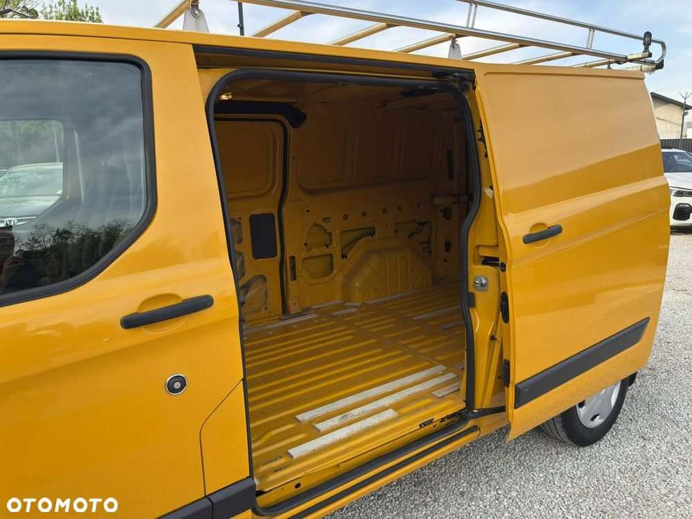 Ford Transit Custom - 13