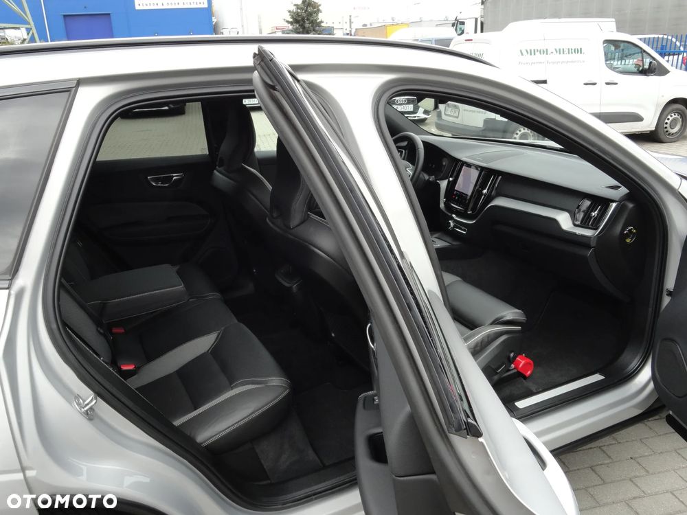 Volvo XC 60 B4 D Geartronic RDesign - 10