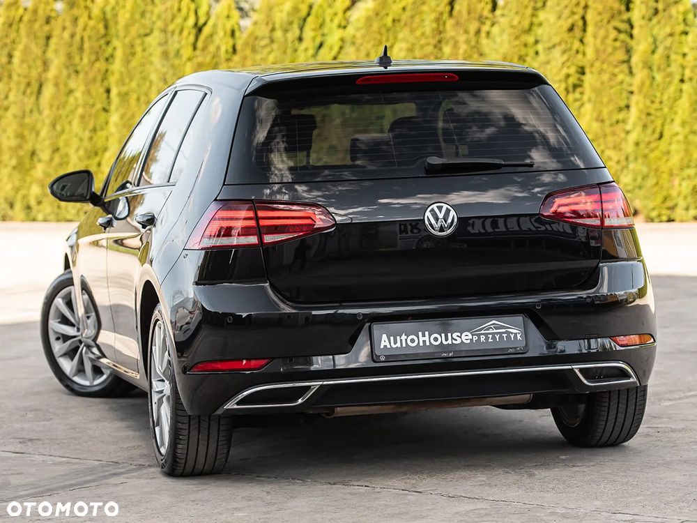 Volkswagen Golf - 11