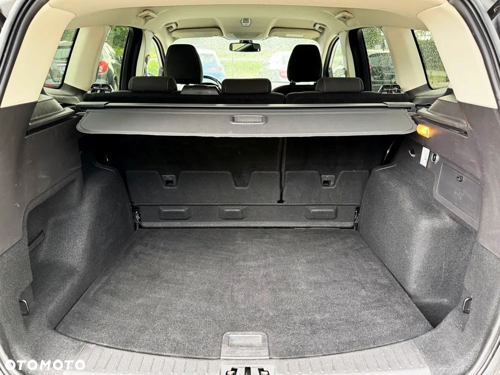 Ford Kuga 1.5 EcoBoost 2x4 Titanium - 39