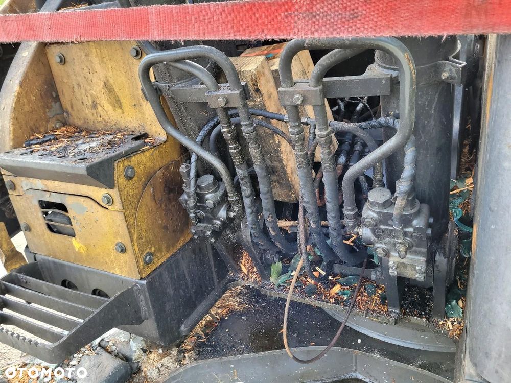 Volvo ECR145DL - 9