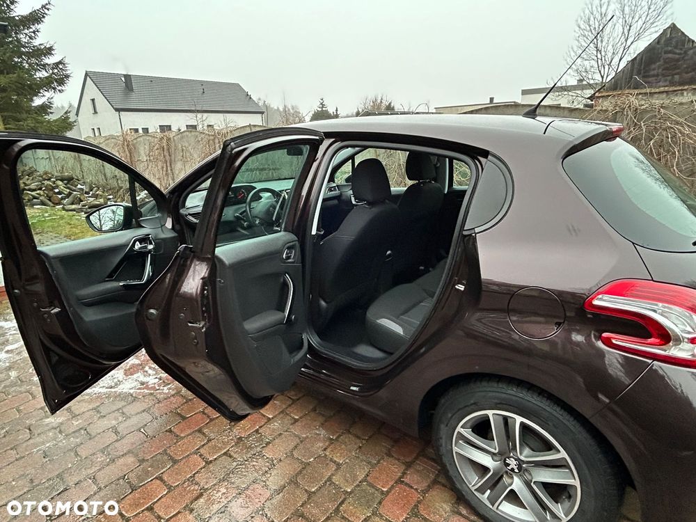 Peugeot 208 1.2 PureTech Active - 11