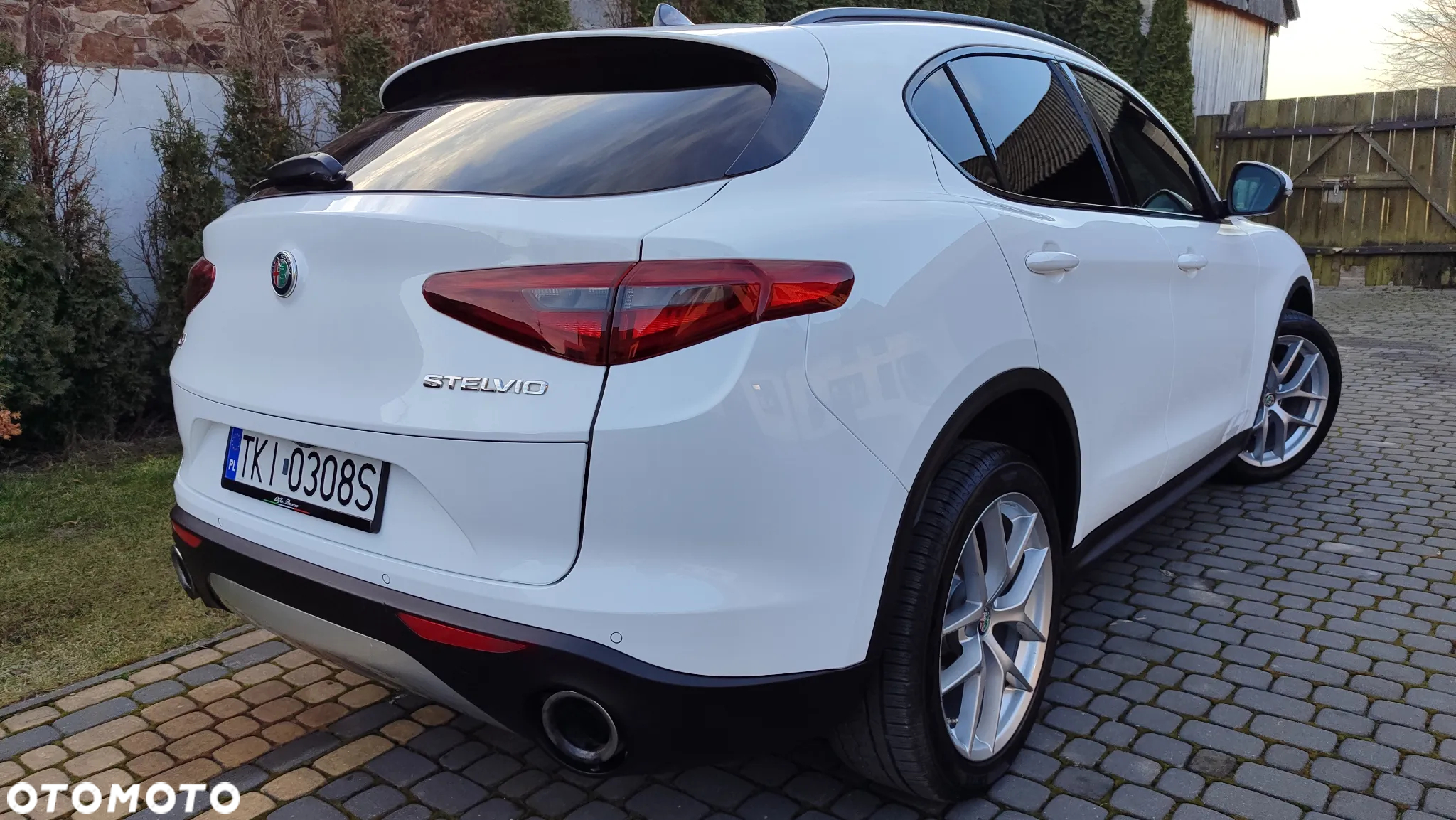 Alfa Romeo Stelvio 2.0 Turbo B-Tech Edition Q4 - 24