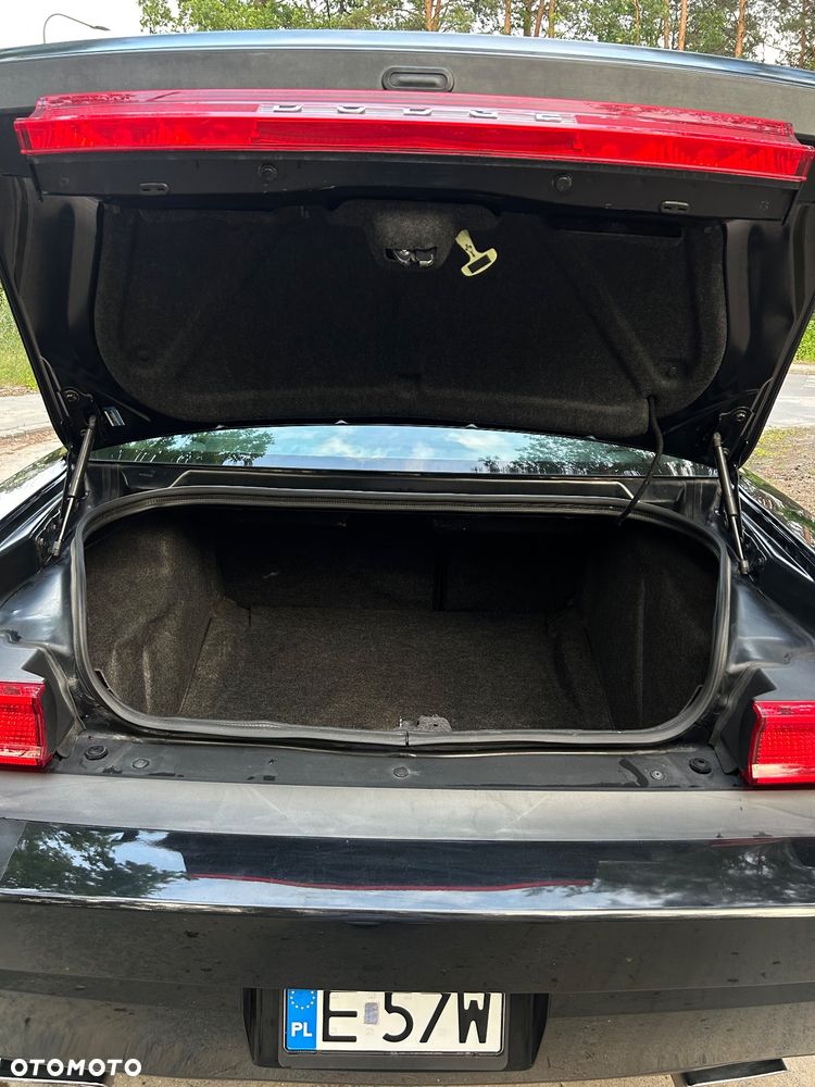 Dodge Challenger - 11