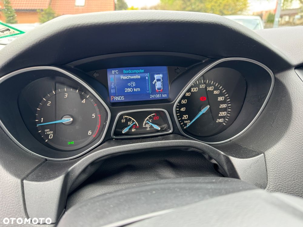 Ford Focus - 27