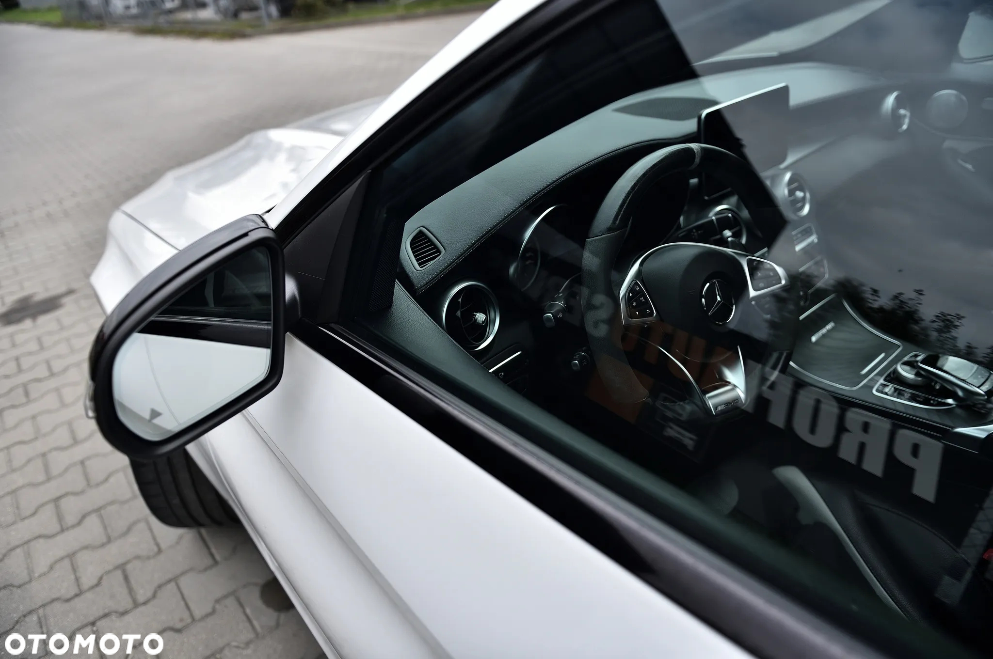Mercedes-Benz Klasa C AMG 63 S - 18