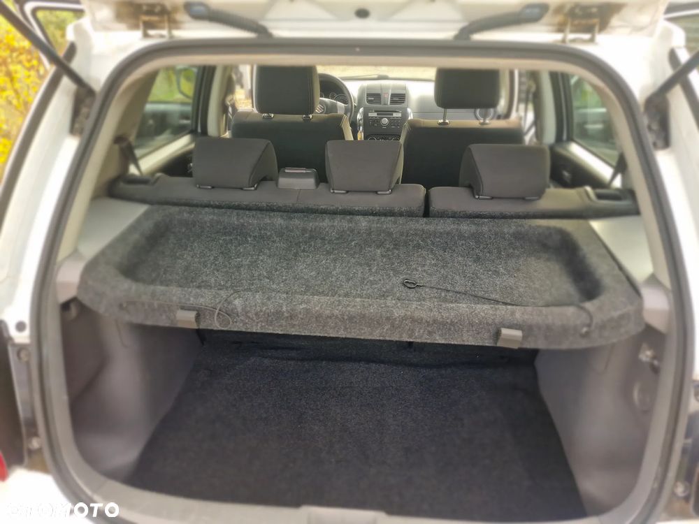 Suzuki SX4 1.6 VVT 4x4 Comfort - 21