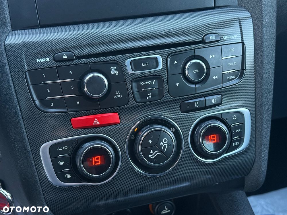 Citroën C4 VTi 120 Exclusive - 22