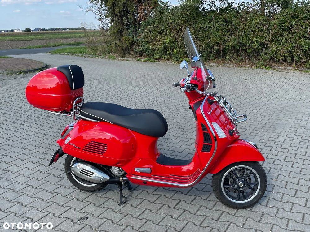 Vespa GTS - 13