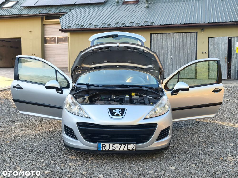 Peugeot 207 - 21