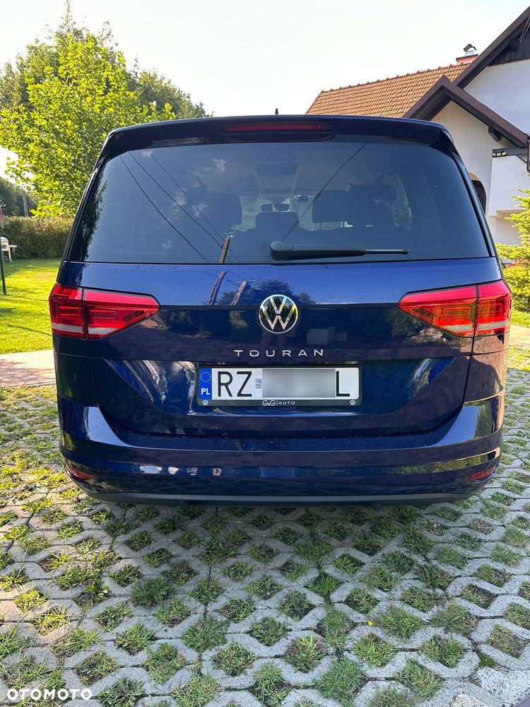 Volkswagen Touran - 4