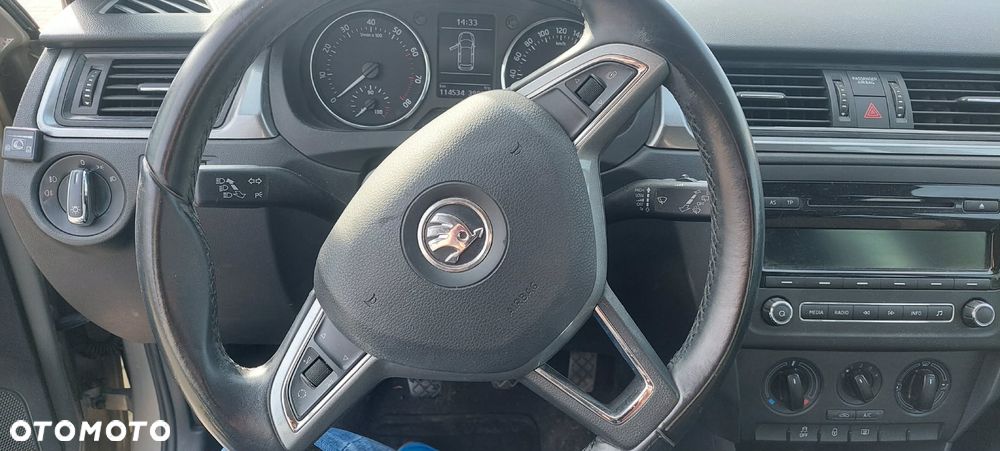 Skoda RAPID 1.2 Ambition - 7