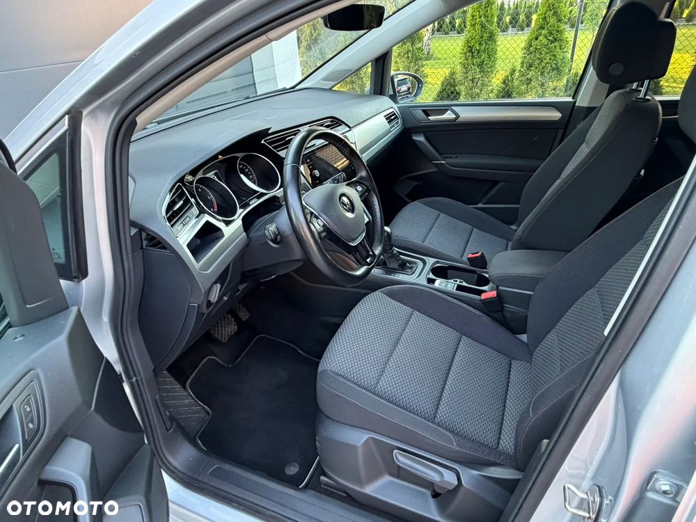 Volkswagen Touran 2.0 TDI BMT Comfortline Plus DSG - 24