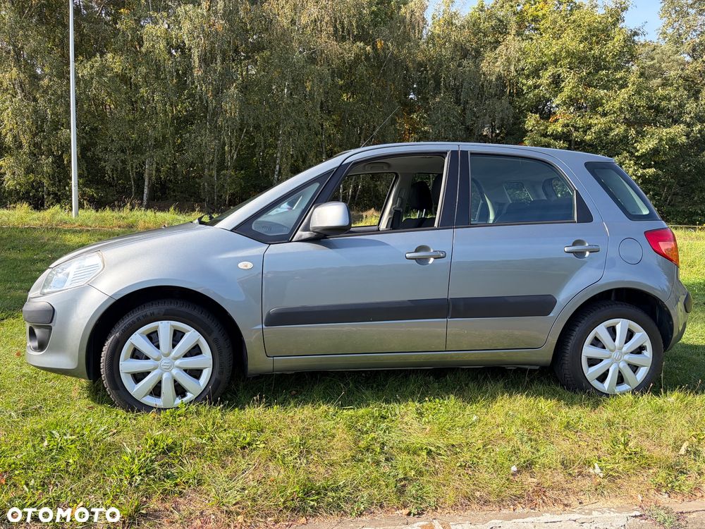 Suzuki SX4 - 8