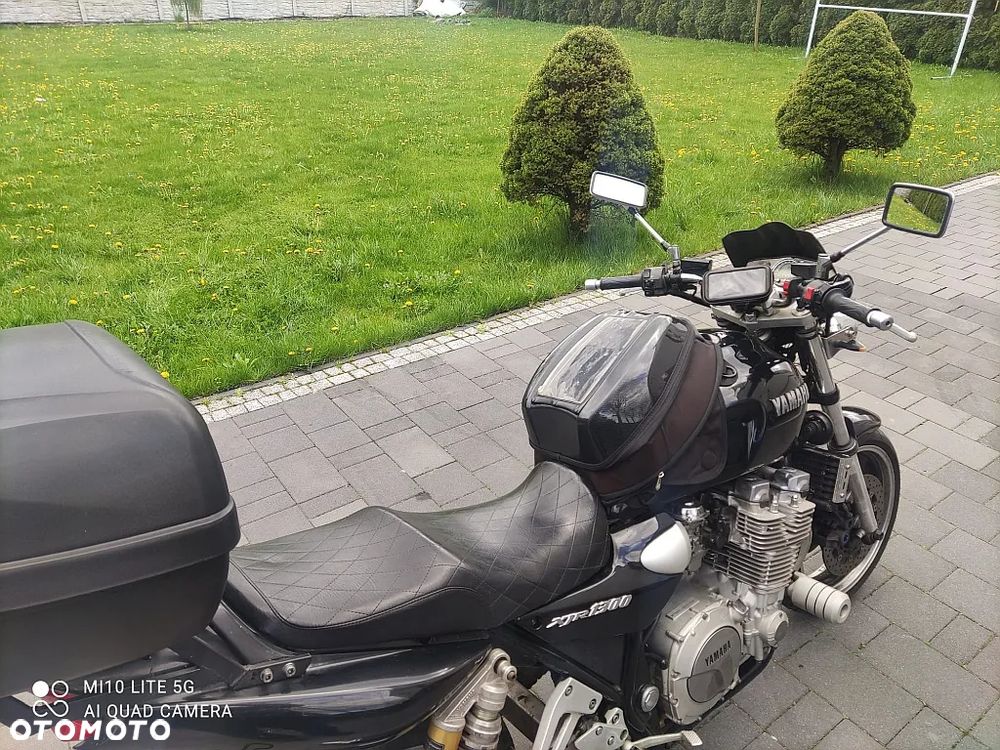 Yamaha XJR - 3