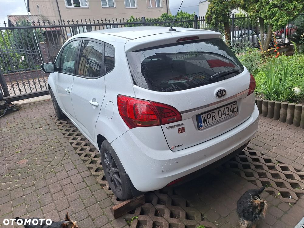 Kia Venga 1.6 Business Line - 4