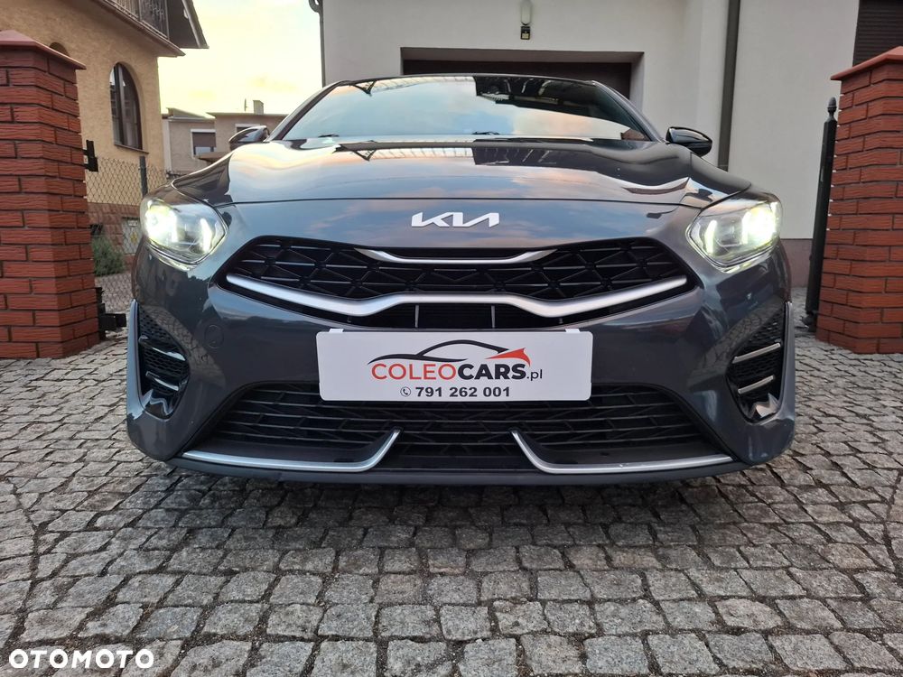 Kia ProCeed - 15