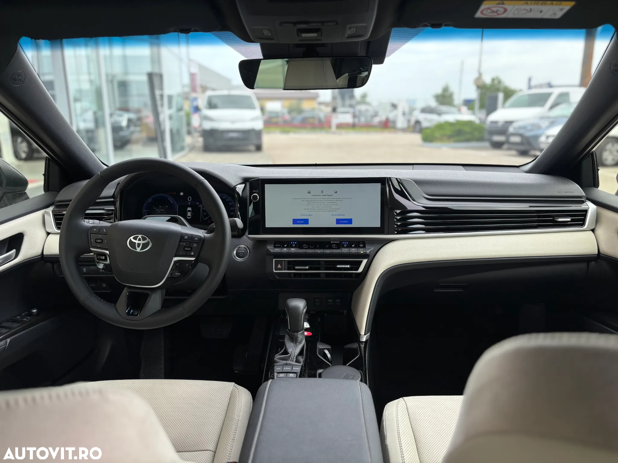 Toyota Camry 2.5 HEV Executive - 11