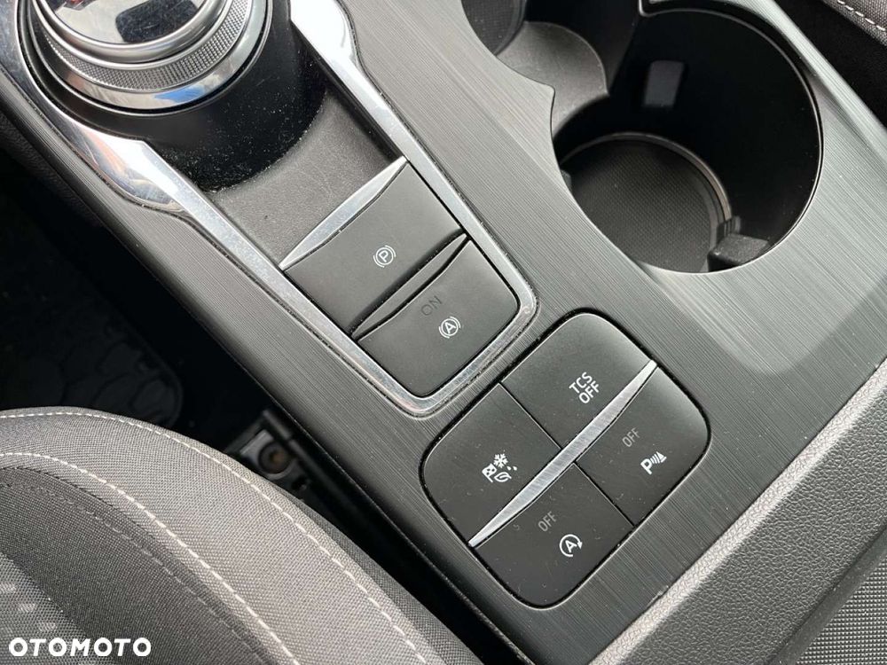 Ford Focus Turnier 1.5 EcoBlue Start-Stopp-System TITANIUM - 19