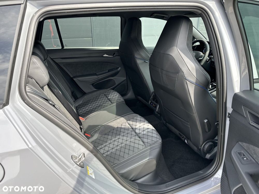 Volkswagen Golf Variant - 31