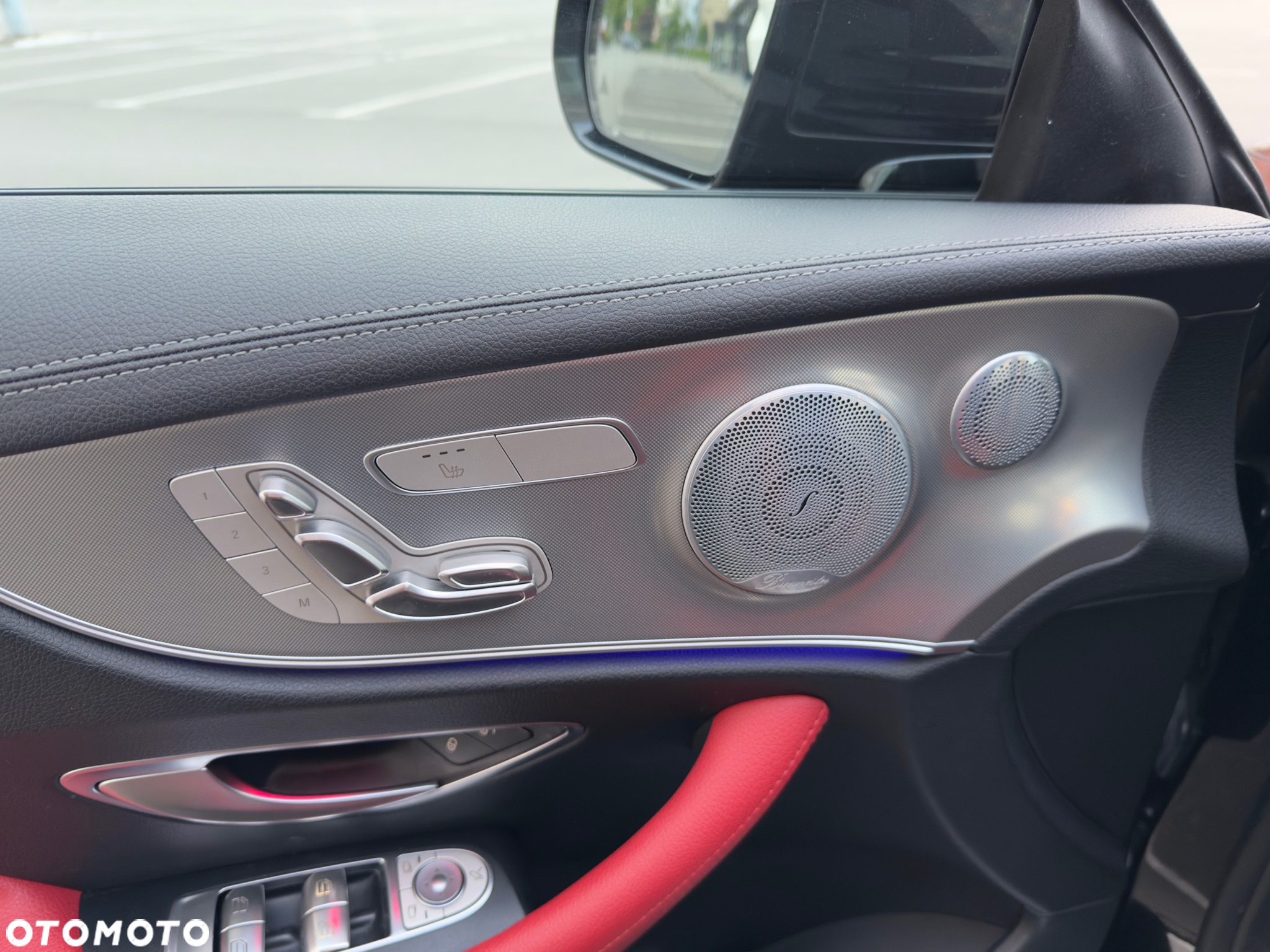 Mercedes-Benz Klasa E 200 Coupe 4-Matic 9G-TRONIC - 23