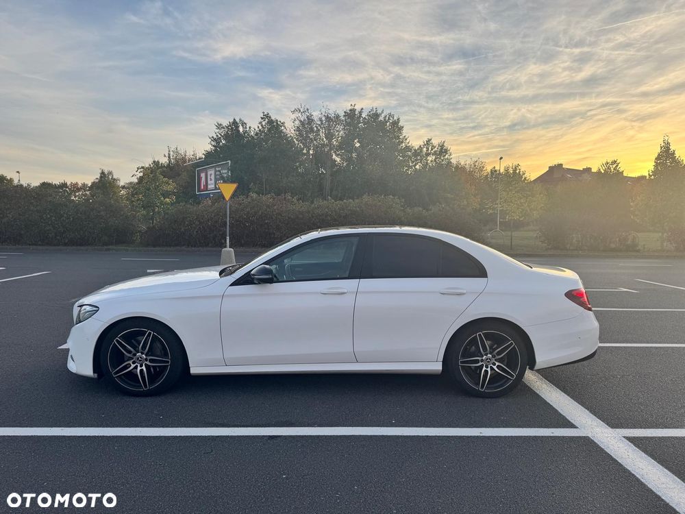 Mercedes-Benz Klasa E 220 d 4-Matic Business Edition 9G-TRONIC - 6