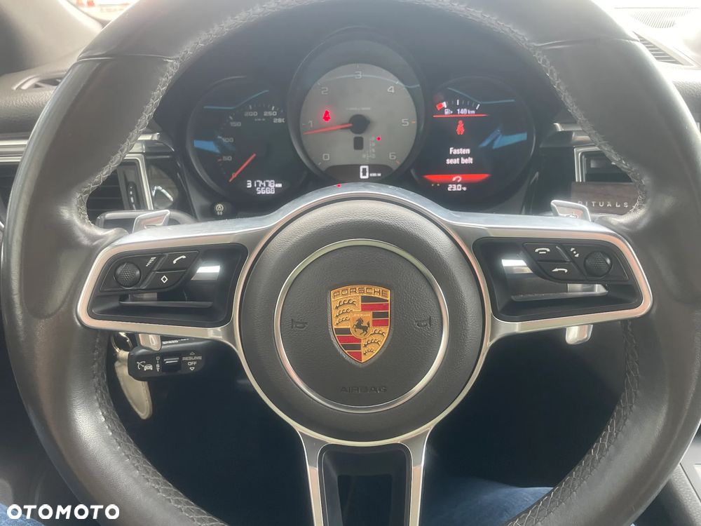 Porsche Macan - 22