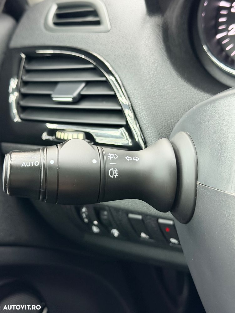 Renault Megane ENERGY dCi 130 Start & Stop Bose Edition - 31