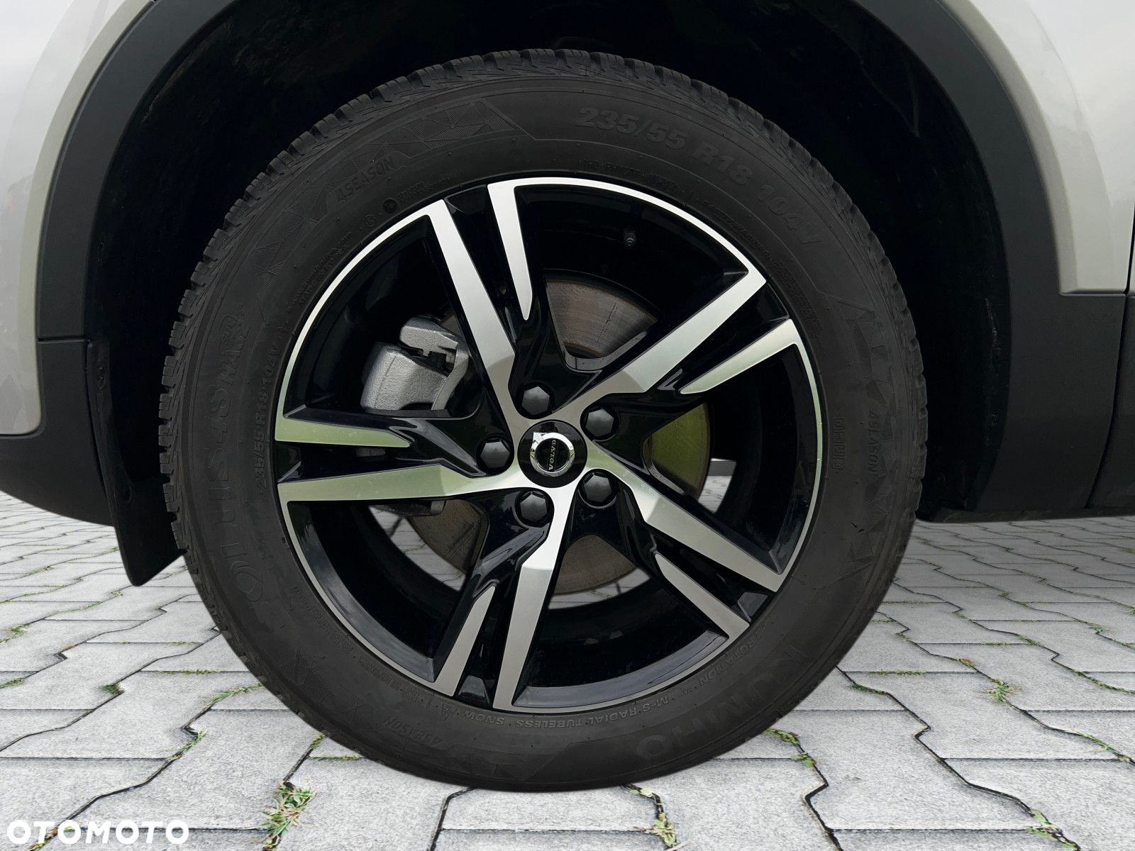 Volvo XC 40 - 18