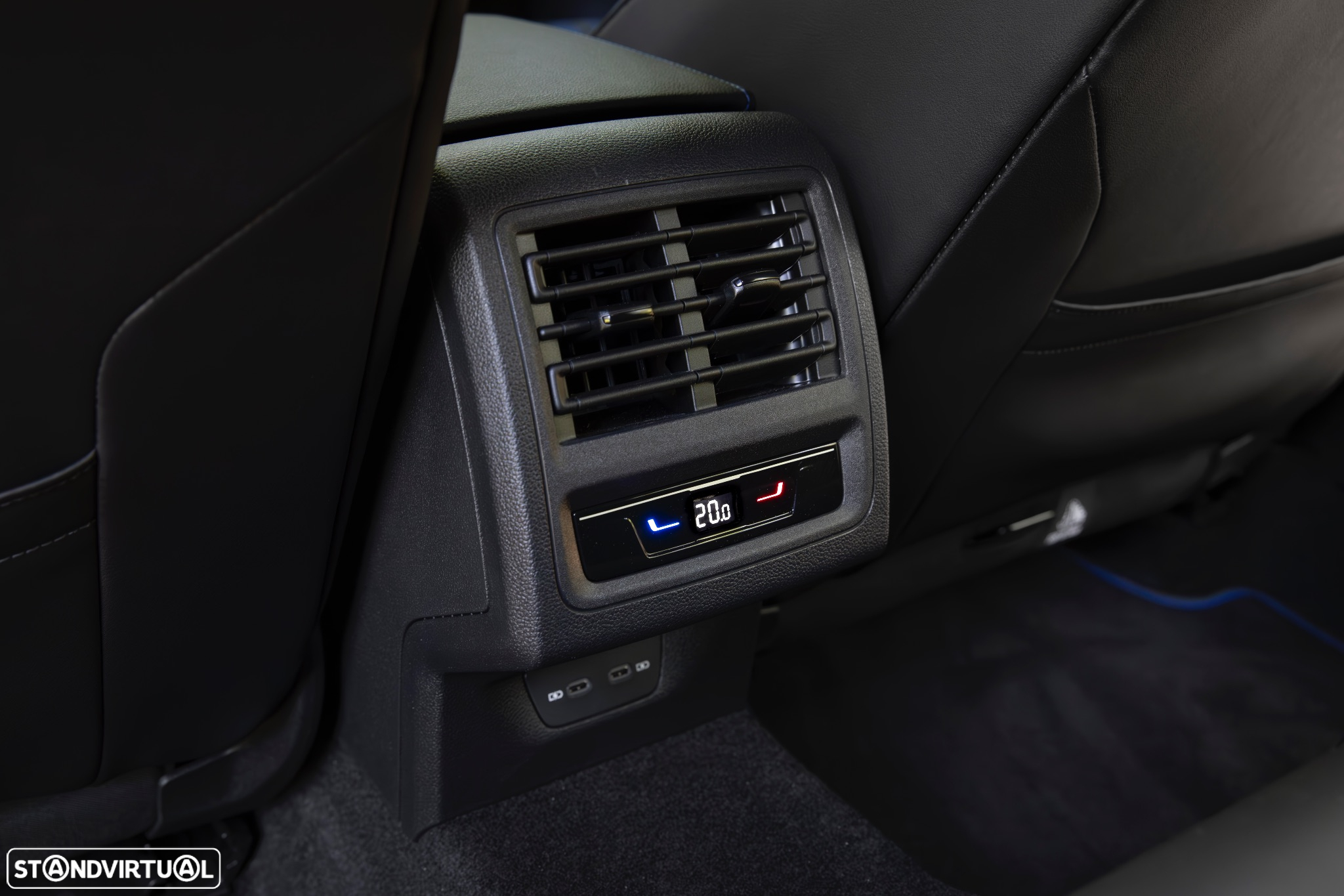 VW Golf 2.0 TSI R DSG - 39