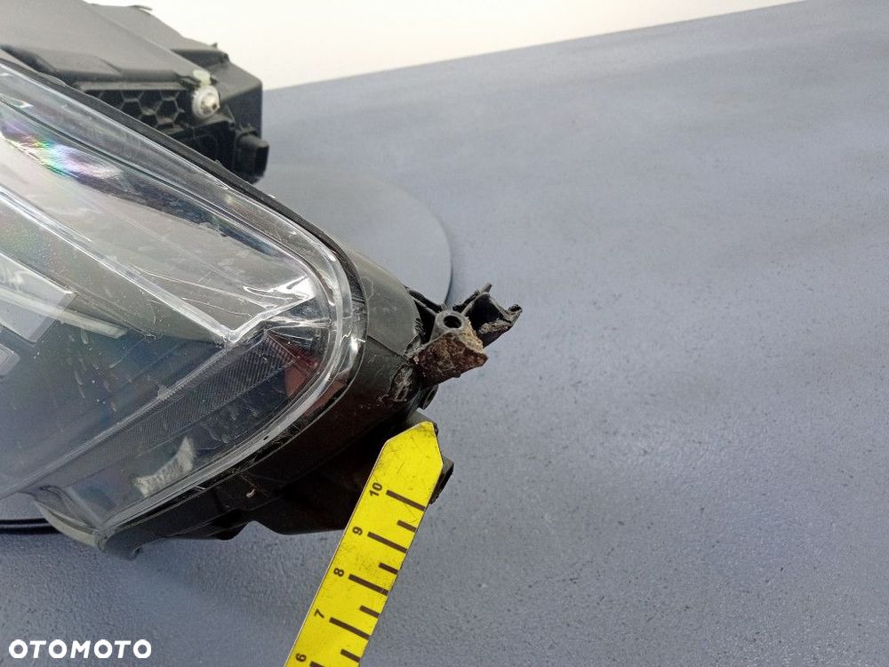 TRAFIC III LIFT 21- REFLEKTOR LEWY LED PURE VISION - 8